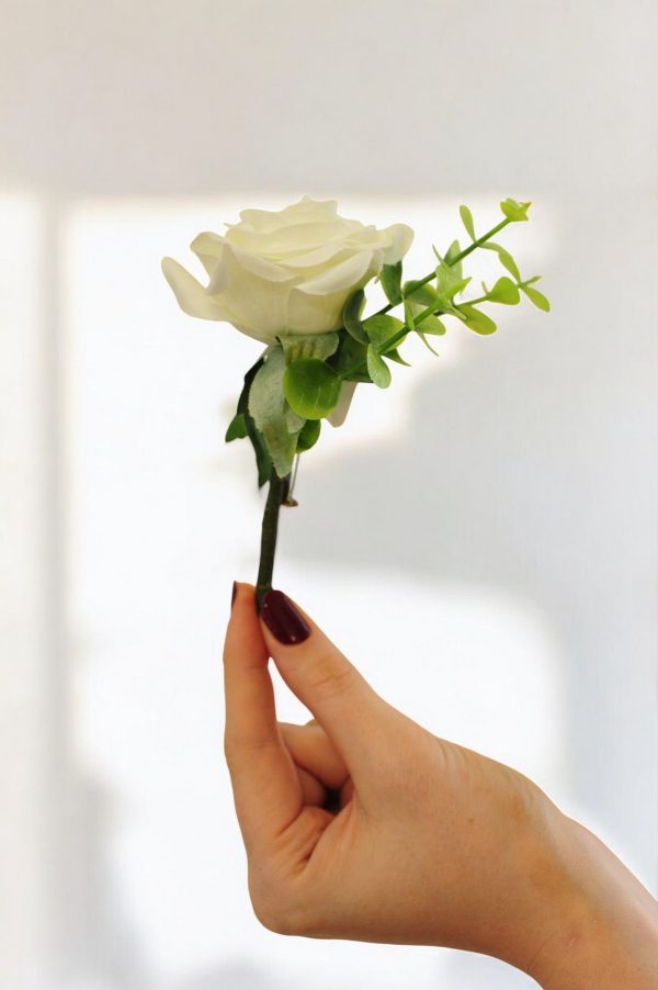 Clara Buttonhole to Keep