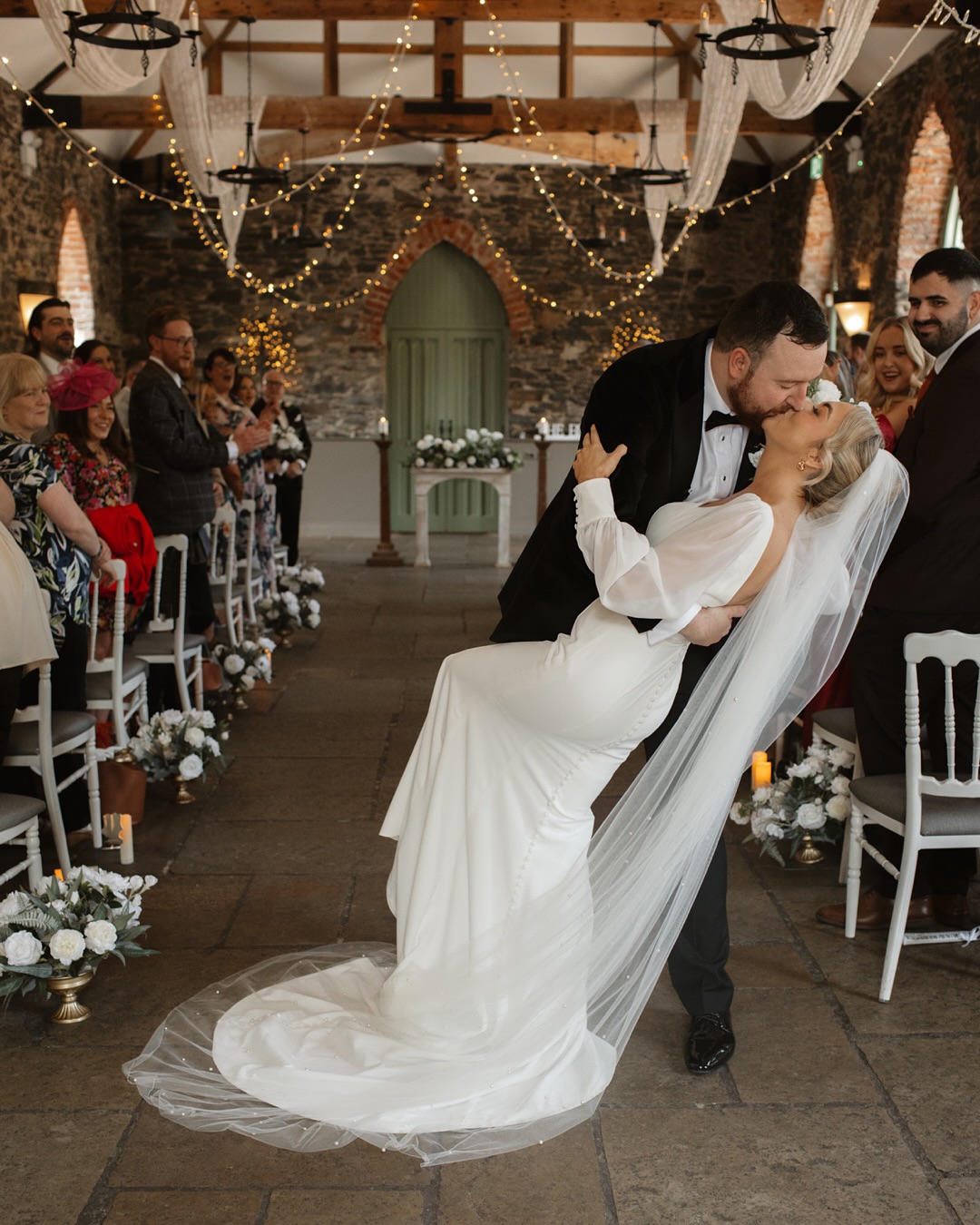 Clara floral pillars